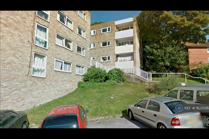 4 Bedroom Flat To Rent In Highbrook Close, Brighton, BN2