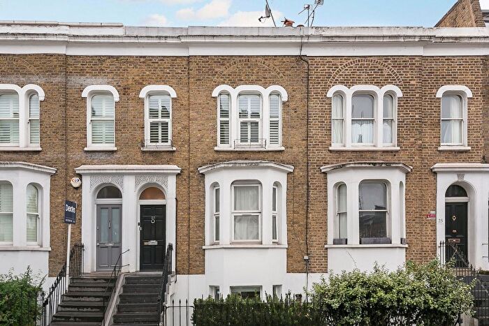 1 Bedroom Flat To Rent In New Kings Road, London, SW6