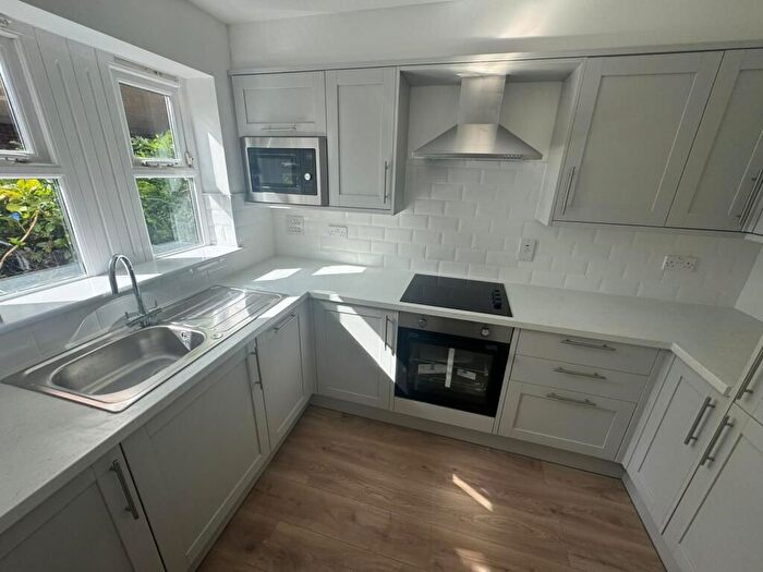 3 Bedroom Terraced House To Rent In The Meads, Cheam, SM3