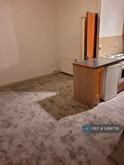 1 Bedroom Flat To Rent In Falkirk Road, Larbert, FK5