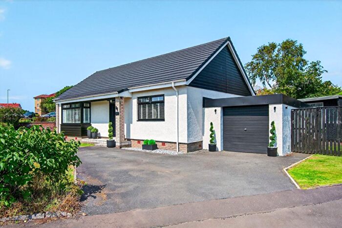 3 Bedroom Detached Bungalow For Sale In Whyte Avenue, Irvine, KA12