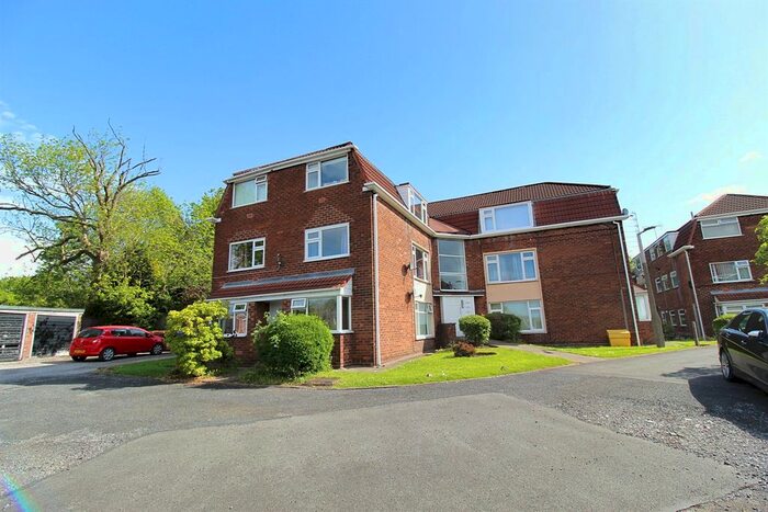 2 Bedroom Flat To Rent In Kingsleigh Road, Stockport, SK4