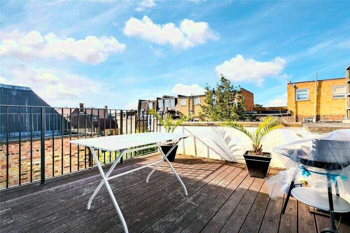 1 Bedroom Flat To Rent In Radipole Road, Fulham, SW6