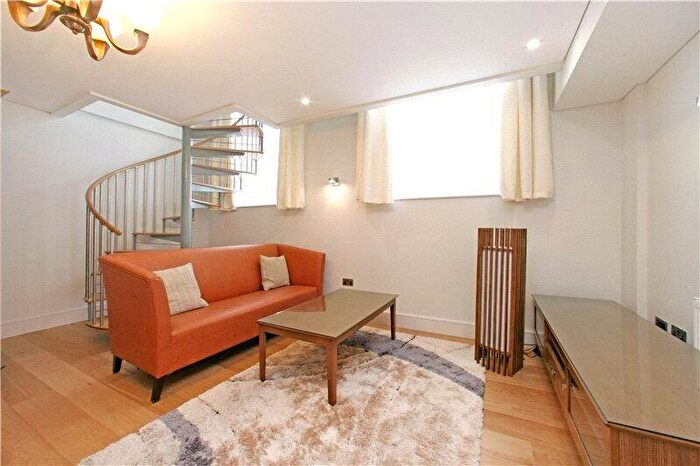 1 Bedroom Flat For Sale In Clerkenwell Court, Islington, N1