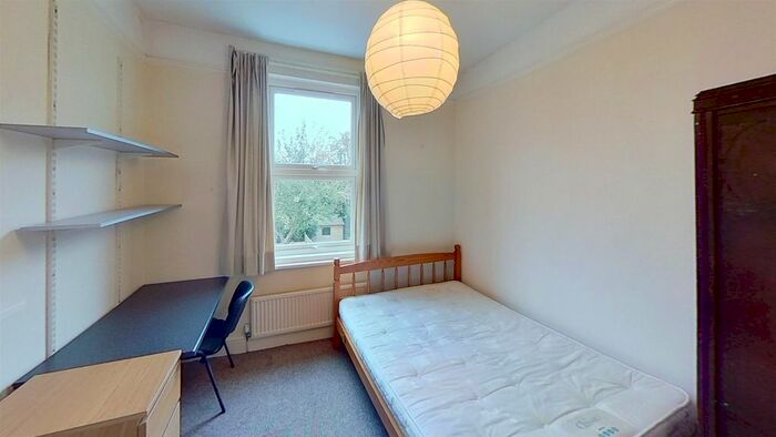 5 Bedroom Property To Rent In Orchard Road, Southsea PO4