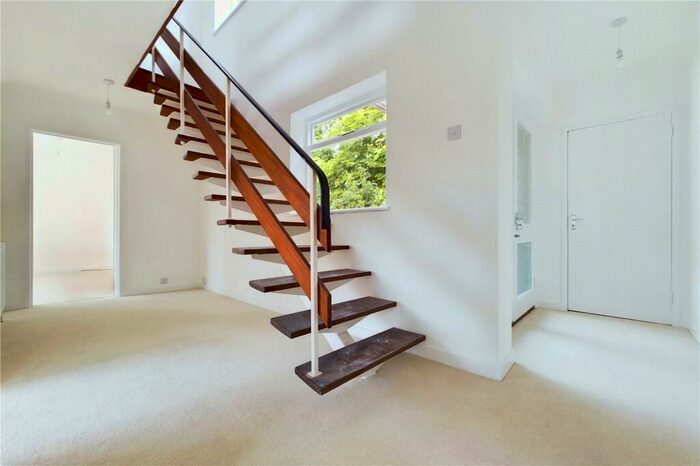 4 Bedroom Detached House For Sale In Station Road, Woolhampton, Reading, Berkshire, RG7