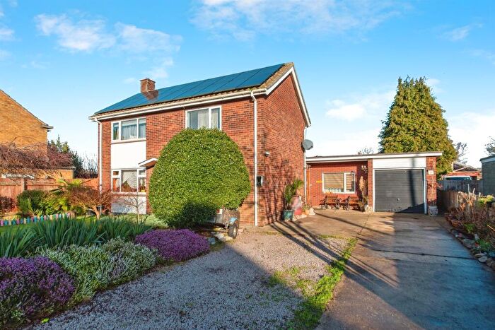 4 Bedroom Detached House For Sale In Rotten Row, Pinchbeck, Spalding, PE11