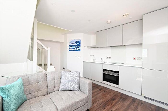 1 Bedroom Apartment To Rent In Churchill Place, Churchill Way, Basingstoke, Hampshire, RG21