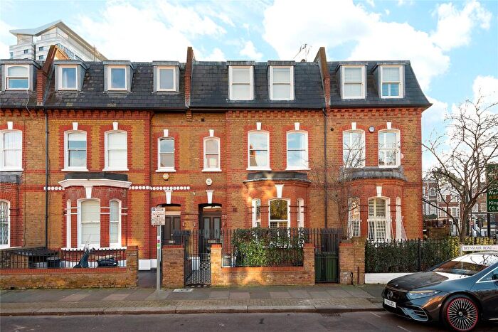 4 Bedroom Terraced House For Sale In Brynmaer Road, Battersea Park, London, SW11