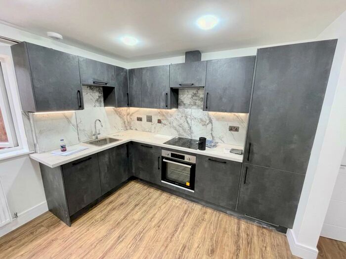 2 Bedroom Apartment To Rent In Castle Street, Luton, LU1