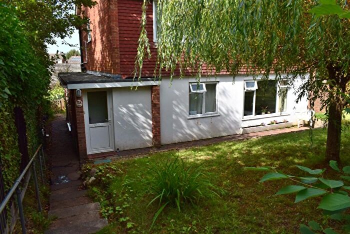 2 Bedroom Maisonette To Rent In Sycamore Road, Hythe, Southampton, Hampshire, SO45