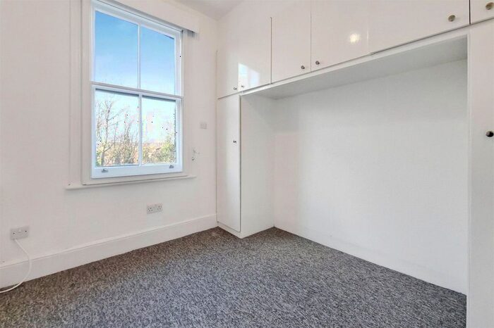 1 Bedroom Flat For Sale In The Grove, London, N3