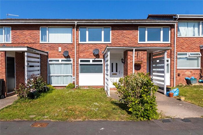 2 Bedroom Apartment For Sale In Brookdale Road, Headley Park, Bristol, BS13