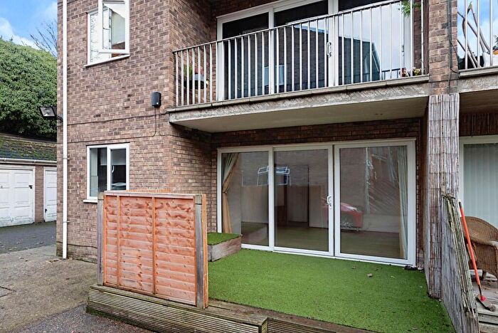 2 Bedroom Apartment To Rent In Beverley Road, Hull, East Riding, HU6