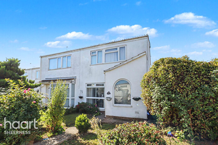 3 Bedroom End Of Terrace House For Sale In Seasalter Close, Sheerness, ME12