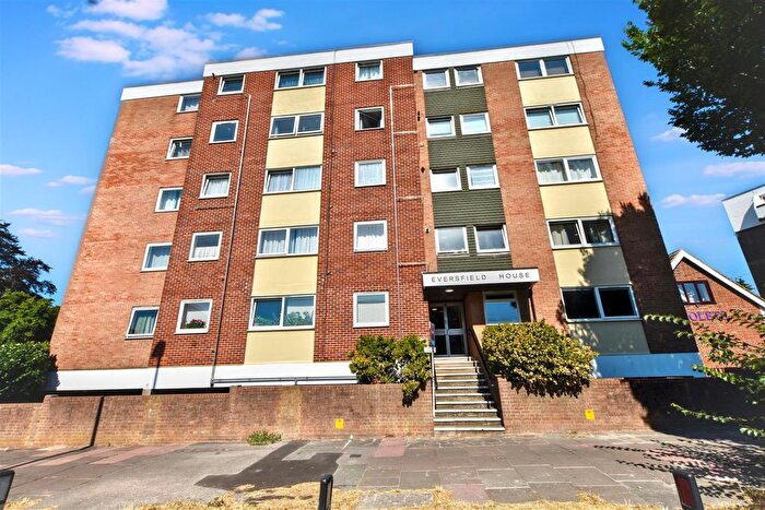 2 Bedroom Flat To Rent In Eversfield House, The Avenue, BN21