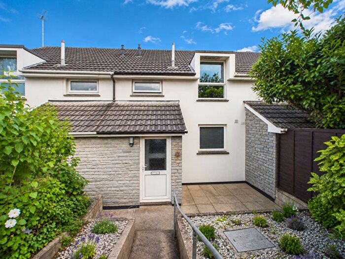 3 Bedroom Terraced House For Sale In Ward Close, Stratton, EX23