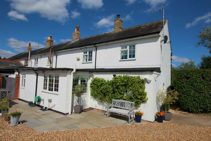 3 Bedroom Cottage For Sale In Newton, Dunton, SG18