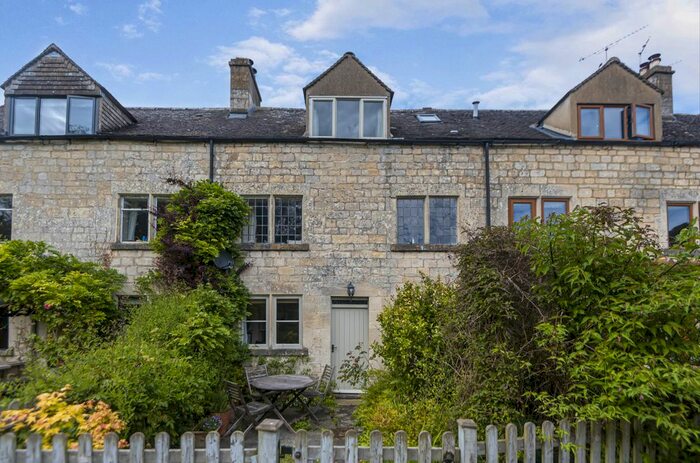 2 Bedroom Terraced House For Sale In The Vatch, Stroud, GL6
