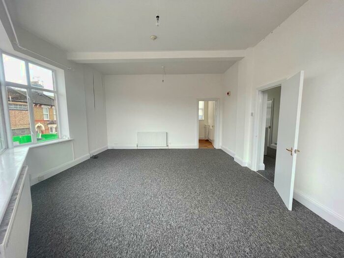 2 Bedroom Flat To Rent In High Road, Tottenham, N17