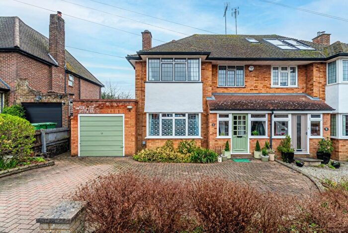 3 Bedroom Semi Detached House For Sale In Bloomfield Road, Harpenden, Hertfordshire, AL5