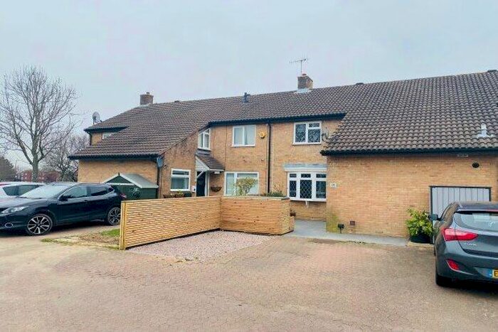 2 Bedroom Property To Rent In Booth Road, Crawley, RH11