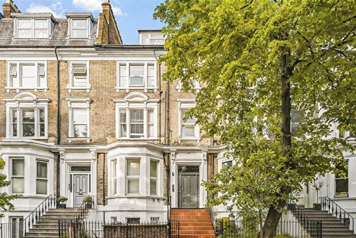 Studio To Rent In Russell Road, Kensington, W14