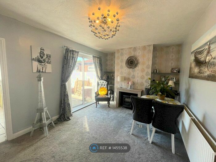 3 Bedroom Terraced House To Rent In Meadowbank Road, Hull, HU3