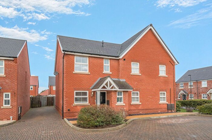 2 Bedroom Semi-Detached House For Sale In Willow Way, Bracklesham Bay, Chichester, PO20