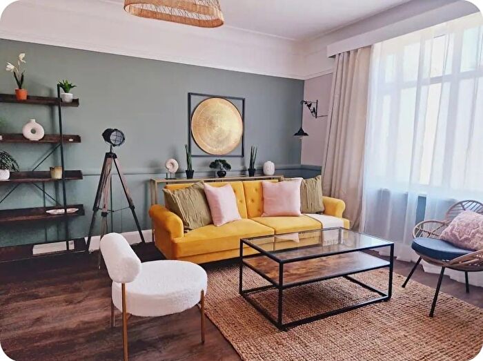 1 Bedroom Flat To Rent In Gainsborough Gardens, London, NW11