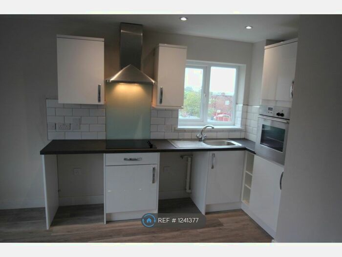 1 Bedroom Flat To Rent In Turreff Avenue, Donnington, Telford TF2