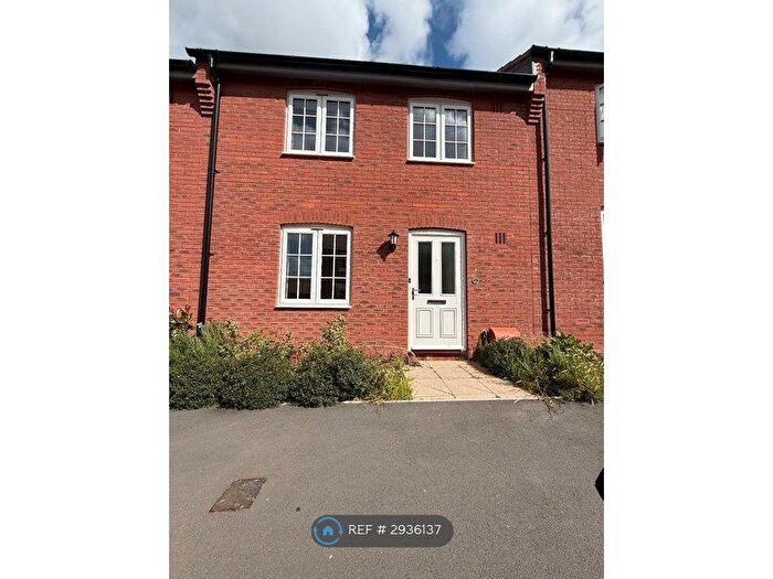 3 Bedroom Terraced House To Rent In Kenyon Street, Wellington, TA21