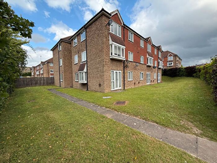 1 Bedroom Flat For Sale In Abbey Mews, Dunstable, LU6