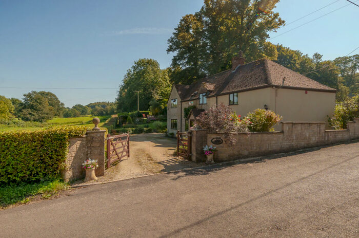 4 Bedroom Detached House For Sale In Knapps Gate, Corsley, Warminster, BA12