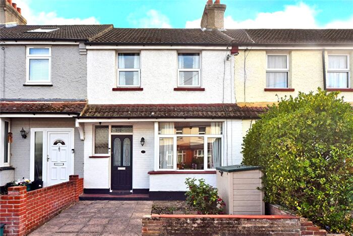 2 Bedroom Terraced House For Sale In Cranfield Road West, Carshalton, SM5