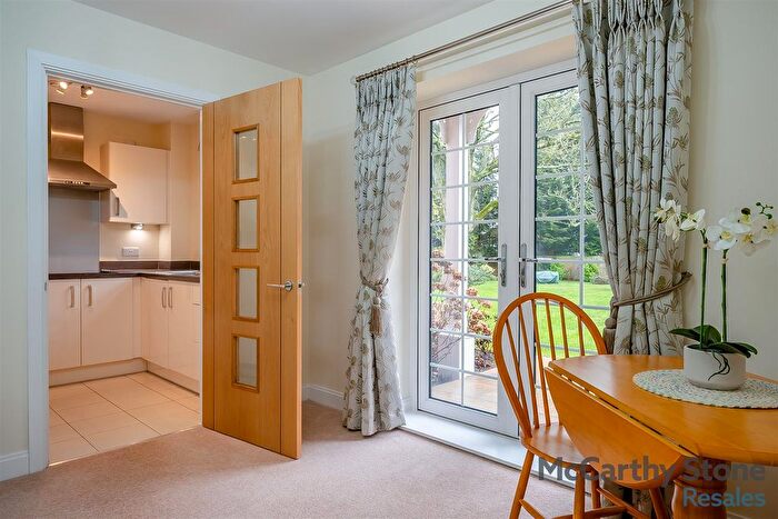1 Bedroom Flat For Sale In Brueton Place, Blossomfield Road, Solihull, B91