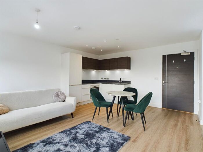 1 Bedroom Apartment To Rent In Clifton House Broadway, Peterborough, PE1