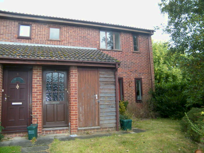 Apartment To Rent In Levery Close, Abingdon, OX14