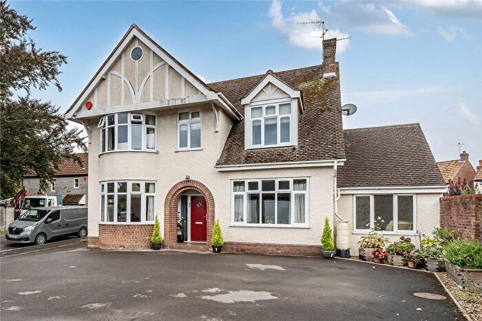 4 Bedroom Detached House For Sale In The Beeches, Langport, Somerset, TA10