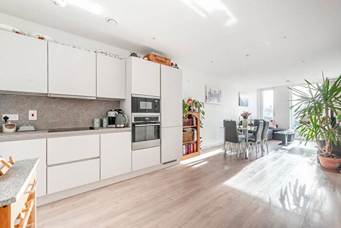 1 Bedroom Flat For Sale In Perceval Square, Harrow, HA1