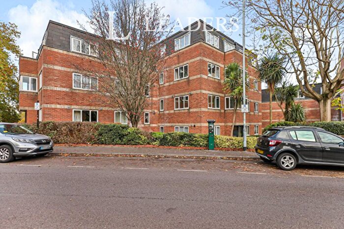 1 Bedroom Flat To Rent In Raleigh Court, Rouen Road, Norwich, NR1