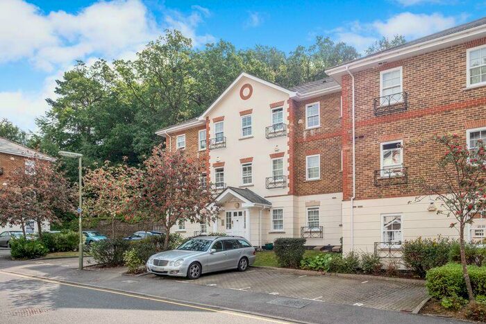 2 Bedroom Apartment To Rent In Markham Court, Camberley, GU15