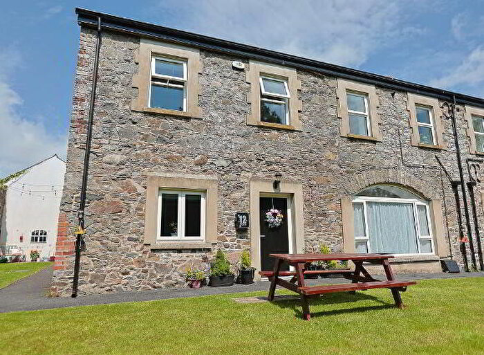 3 Bedroom End Of Terrace House For Sale In The Barns, Craigavon, BT63