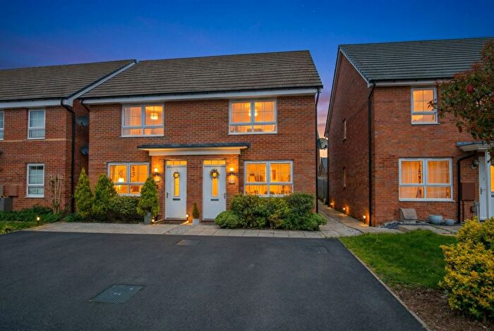 2 Bedroom Semi Detached House For Sale In Flower Garden Drive, Nuneaton, CV10