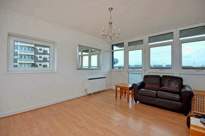 2 Bedroom Flat To Rent In Westland House, Silvertown, London, E16