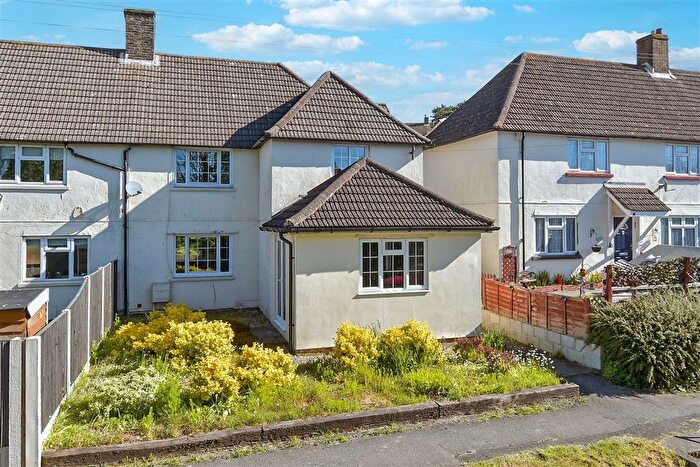3 Bedroom End Of Terrace House For Sale In Knights Way, Dover, Kent, CT16