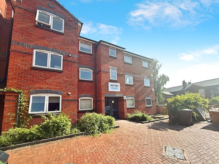 6 Bedroom Terraced House To Rent In Barrique Road, Nottingham, NG7