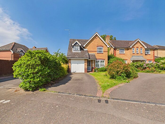 3 Bedroom Detached House For Sale In Willow Holt, Hampton Hargate, PE7