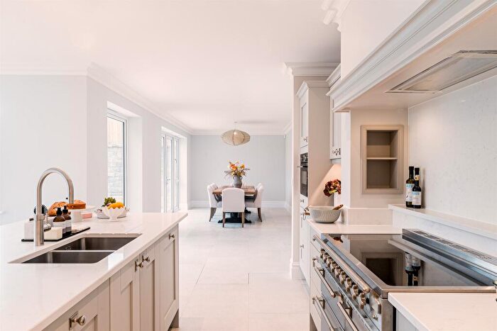 4 Bedroom Detached House For Sale In Allington Gardens, Newick, Lewes, BN8