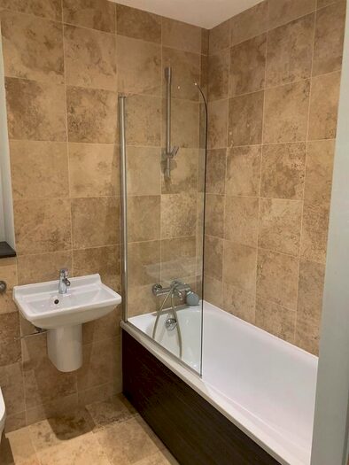2 Bedroom Flat To Rent In Alexandra Tower, Princes Parade, Liverpool, L3